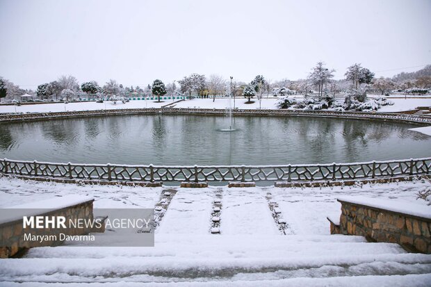 بارش برف در آخرین روز پاییز در بجنورد