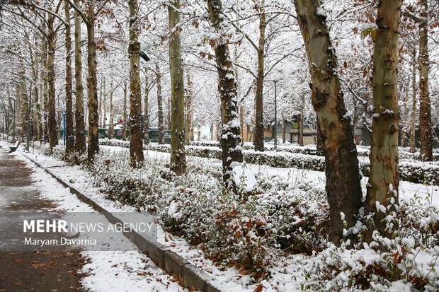 بارش برف در آخرین روز پاییز در بجنورد