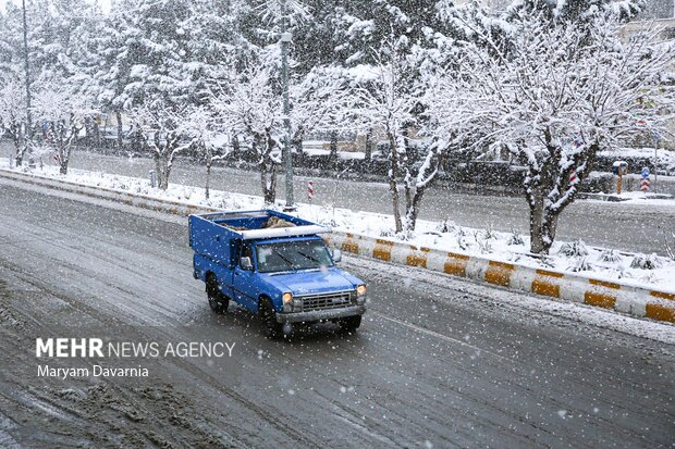 بارش برف در آخرین روز پاییز در بجنورد