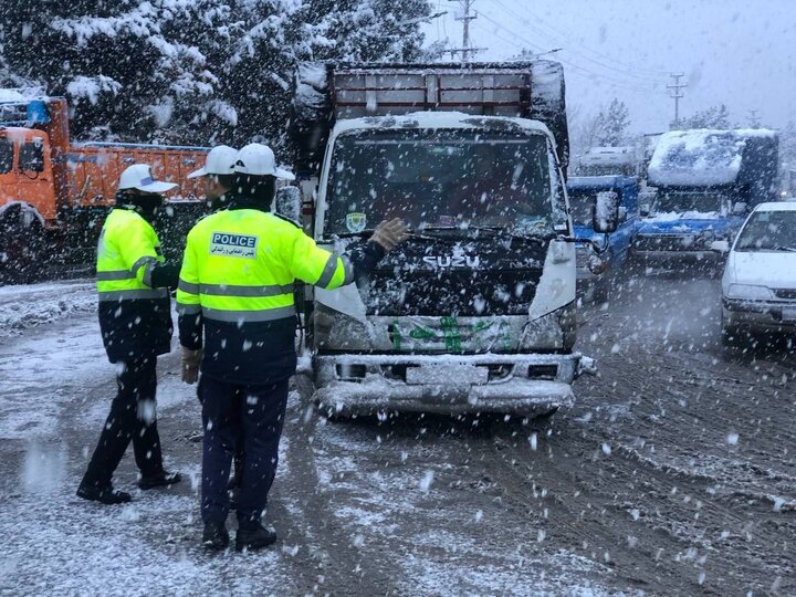 پرویزیان: محدودیت ترافیکی خروجی بجنورد به آشخانه به‌دلیل برف اعمال شد