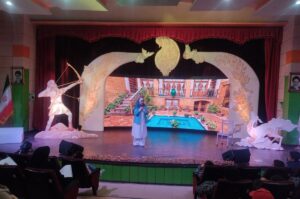 قوامی: ۱۲۰ قصه‌گوی یزدی در مرحله استانی جشنواره قصه‌گویی رقابت می‌کنند