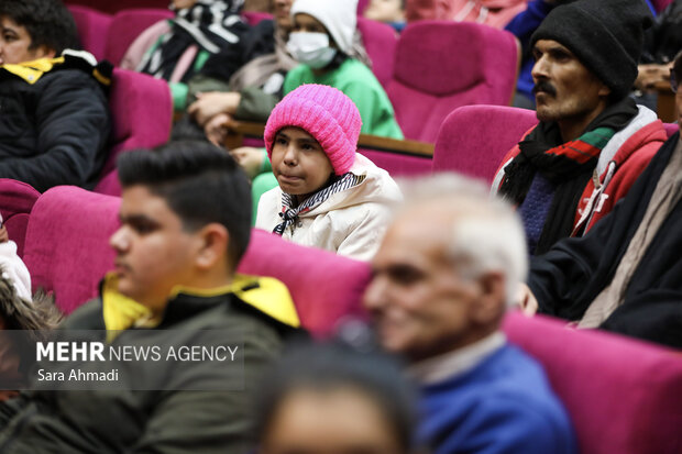 شب یلدای بیماران سرطانی در کنار خادمان امام رضا(ع)