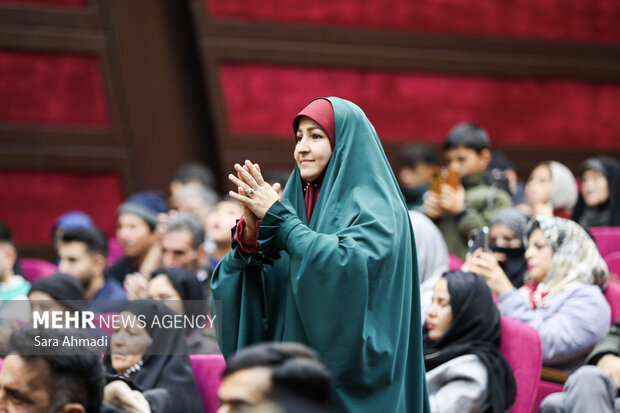 شب یلدای بیماران سرطانی در کنار خادمان امام رضا(ع)