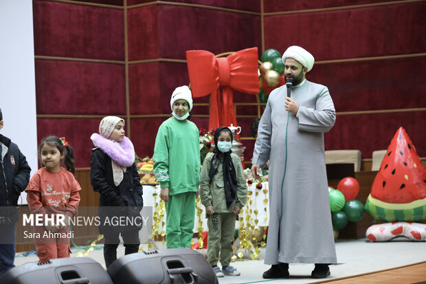 شب یلدای بیماران سرطانی در کنار خادمان امام رضا(ع)