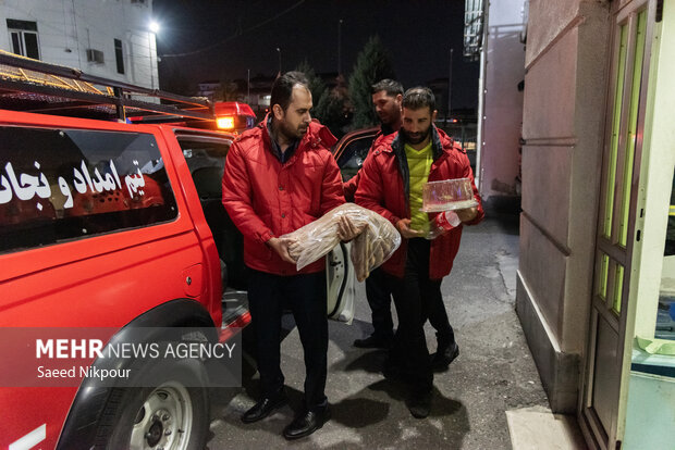 شب یلدا در ایستگاه‌های آتش‌نشانی رشت