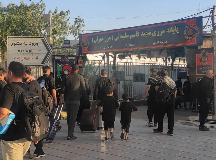 دشتی پور: ۷ میلیون زائر و مسافر از مرز مهران تردد کردند