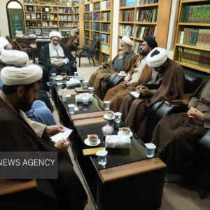 امام جمعه بوشهر: آثار علمی علمای استان احیا شود