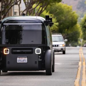 تاکسی روباتیک در تقاطع‌ها دردسرساز شد