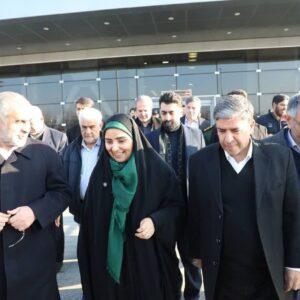 وزیر راه و شهرسازی وارد اردبیل شد