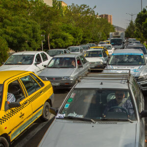 خطوط ویژه حمل‌ونقل عمومی در معابر اصلی سنندج ساماندهی می‌شود