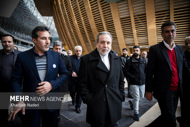 سفر یک روزه سید عباس عراقچی، وزیر امور خارجه ایران به اصفهان