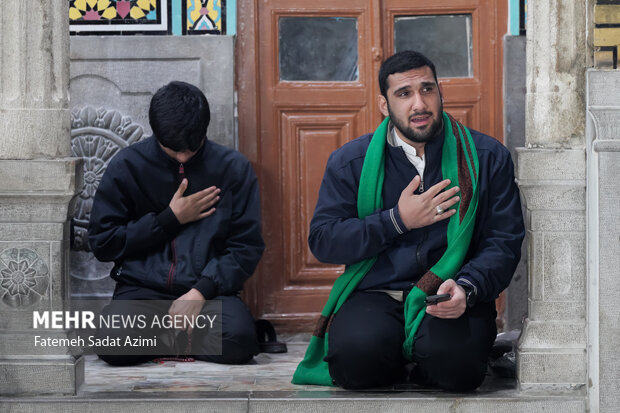 حال و هوای حرم بانوی کرامت در شب لیله الرغایب