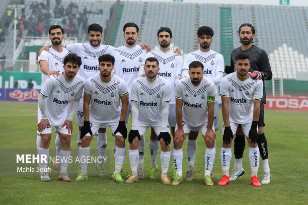 دیدار تیم های فوتبال آلومینیوم - ملوان