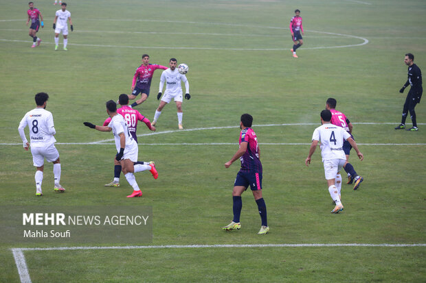 دیدار تیم های فوتبال آلومینیوم - ملوان