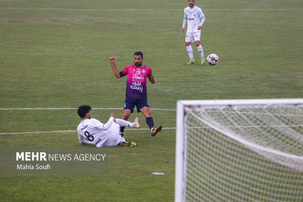 دیدار تیم های فوتبال آلومینیوم - ملوان