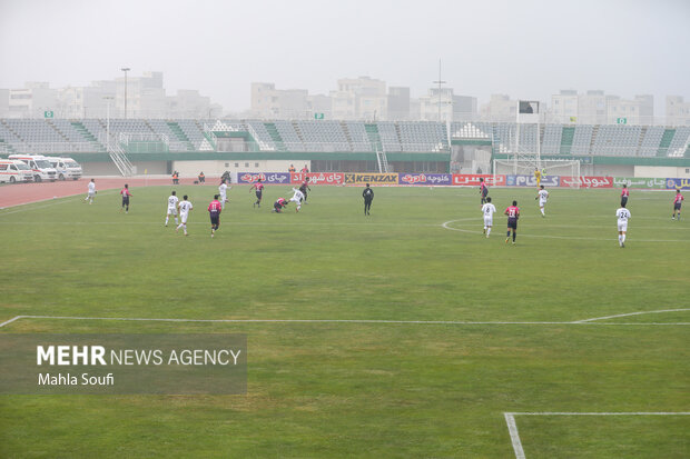 دیدار تیم های فوتبال آلومینیوم - ملوان