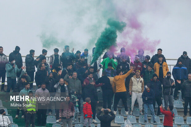 دیدار تیم های فوتبال آلومینیوم - ملوان