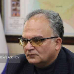 فرماندار سمنان بر ضرورت هم‌افزایی ادارات و رفع موانع کشاورزی تأکید کرد