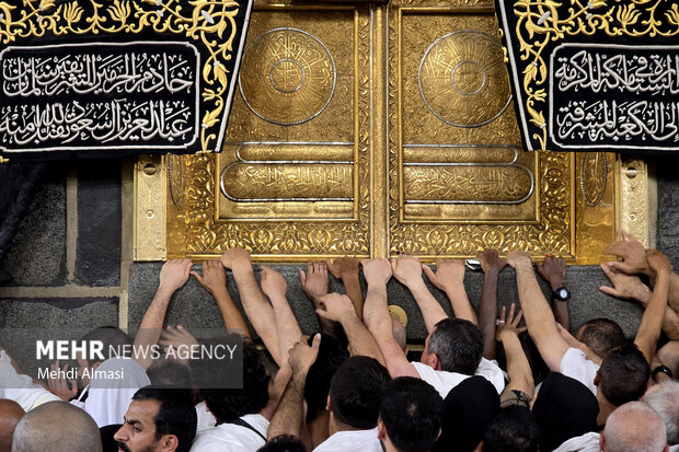 کاروان عمره دانشگاهیان