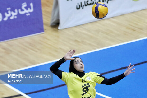 هفته پنجم لیگ برتر والیبال بانوان در تبریز