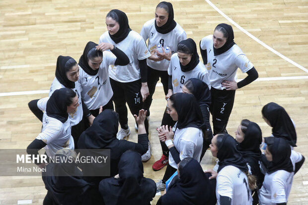 هفته پنجم لیگ برتر والیبال بانوان در تبریز