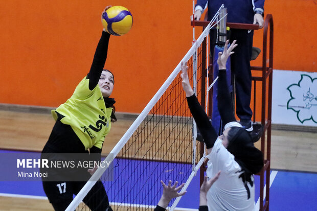 هفته پنجم لیگ برتر والیبال بانوان در تبریز