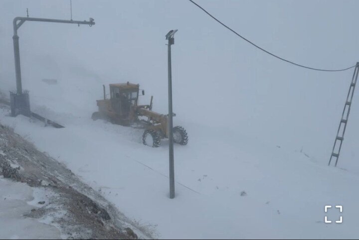 سجادی: تمامی مسیرهای منتهی به شهر سنندج مسدود است
