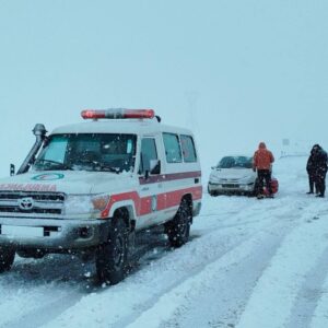 اسکان ۱۵ خانوار در پی تداوم بارش برف در فریدن