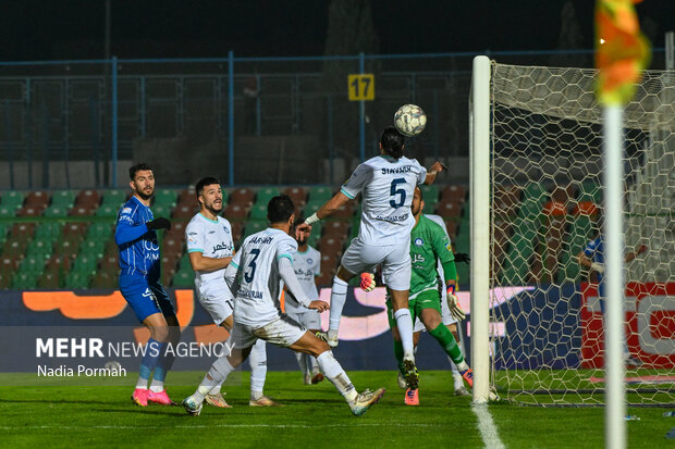 لیگ برتر فوتبال - استقلال  و گل گهر