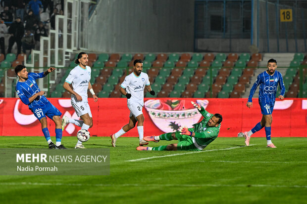 لیگ برتر فوتبال - استقلال  و گل گهر