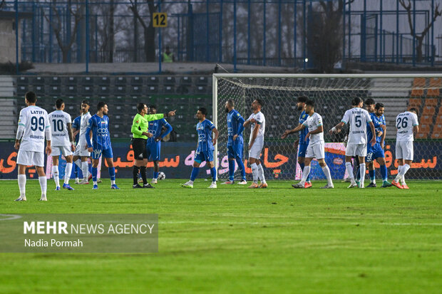 جلسه مهم مسئولان استقلال با ساپینتو/ تکلیف بازیکن معترض مشخص می‌شود