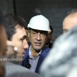 بازدید معاون اجرایی رئیس جمهور از شرکت داروسازی و بیمارستان شهریار