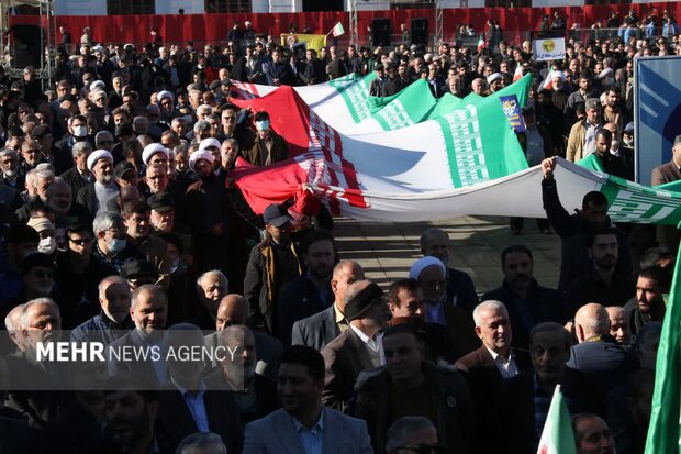 تجمع مردم دیار میرزا در سالروز حماسه ۸ دی