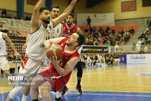 لیگ برتر بسکتبال ؛ گلنور اصفهان و شهرداری گرگان