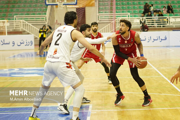 لیگ برتر بسکتبال ؛ گلنور اصفهان و شهرداری گرگان