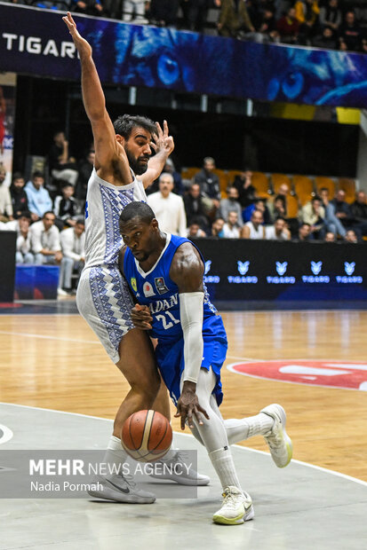 لیگ برتر بسکتبال - استقلال و پالایش نفت