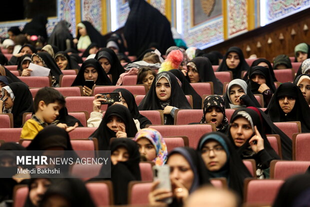 اختتامیه جشنواره هنر آسمانی در قم