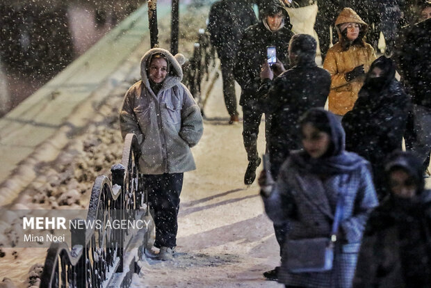 چهره تبریز زمستانی شد