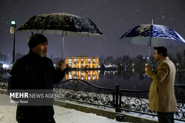 بارش برف در تبریز