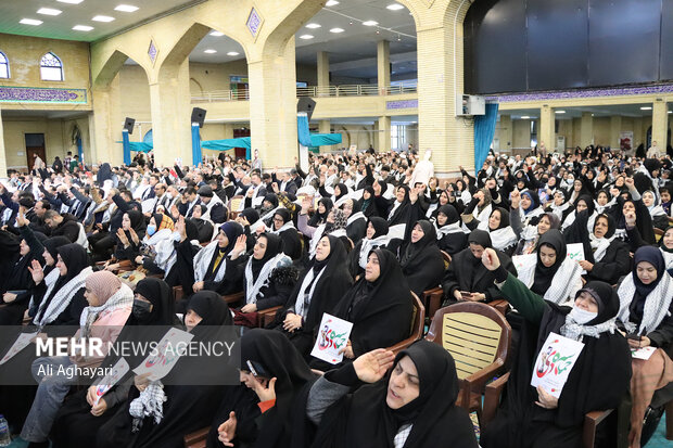 اجلاسیه بزرگداشت ۳۱۰۰ شهید شهرستان ارومیه