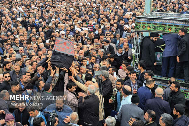 وداع اهواز با عالمِ مردم؛تشییع آیت‌الله شفیعی در صبحی آکنده از وفاداری