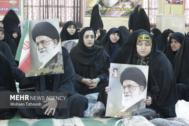 بزرگداشت حماسه ۹ دی در مصلای الغدیر خرم‌آباد