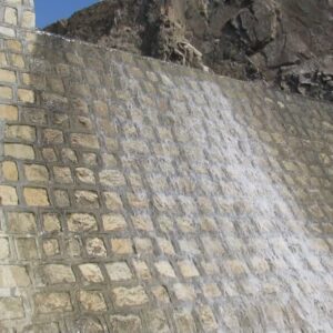 اهمیت سدهای آبخیزداری در بشاگرد؛ ذخیره آب در سرزمین باران‌های موسمی