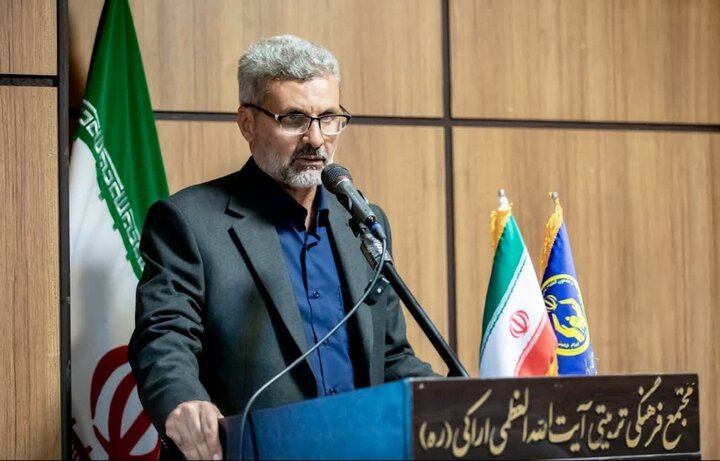 عبادی: کمیته امداد مسیر سنتی را به توانمندسازی تبدیل می‌کند