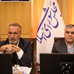 پاک‌نژاد: قانون رفع موانع تولید ابزار مؤثر توسعه پروژه‌های عمرانی است