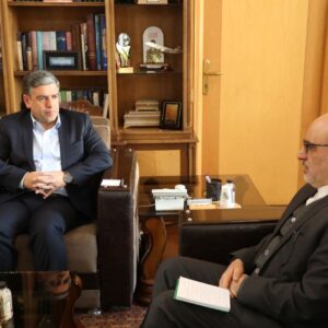 مراودات مرزی و زیرساخت‌های تجاری باجمهوری آذربایجان توسعه می یابد