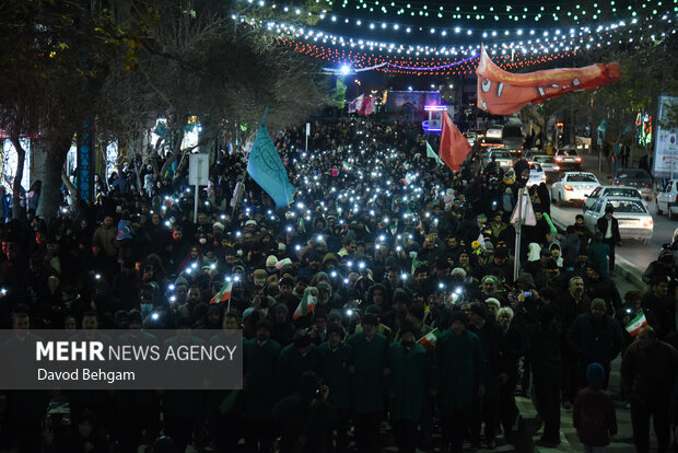اجتماع بزرگ مردم مشهد ویژه ولادت امام جواد(ع) و روز پسر