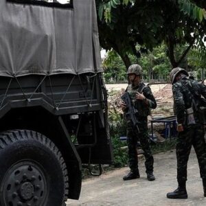 تایلند ۱۸ سرباز کامبوجی را پس از ۱۵۵ روز آزاد کرد