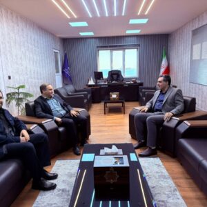 نظری: بهبود معیشت مردم خارگ با جدیت دنبال می‌شود