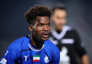 شوک به استقلال؛ قرارداد اندونگ از نظر فدراسیون فوتبال فسخ شده است